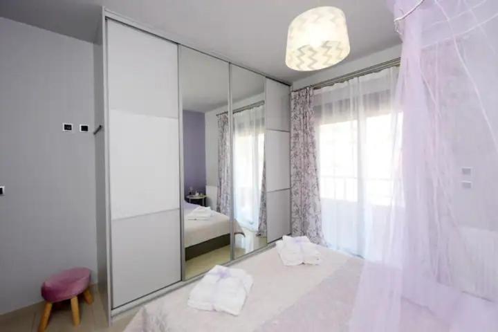Theros Lux Lejlighed